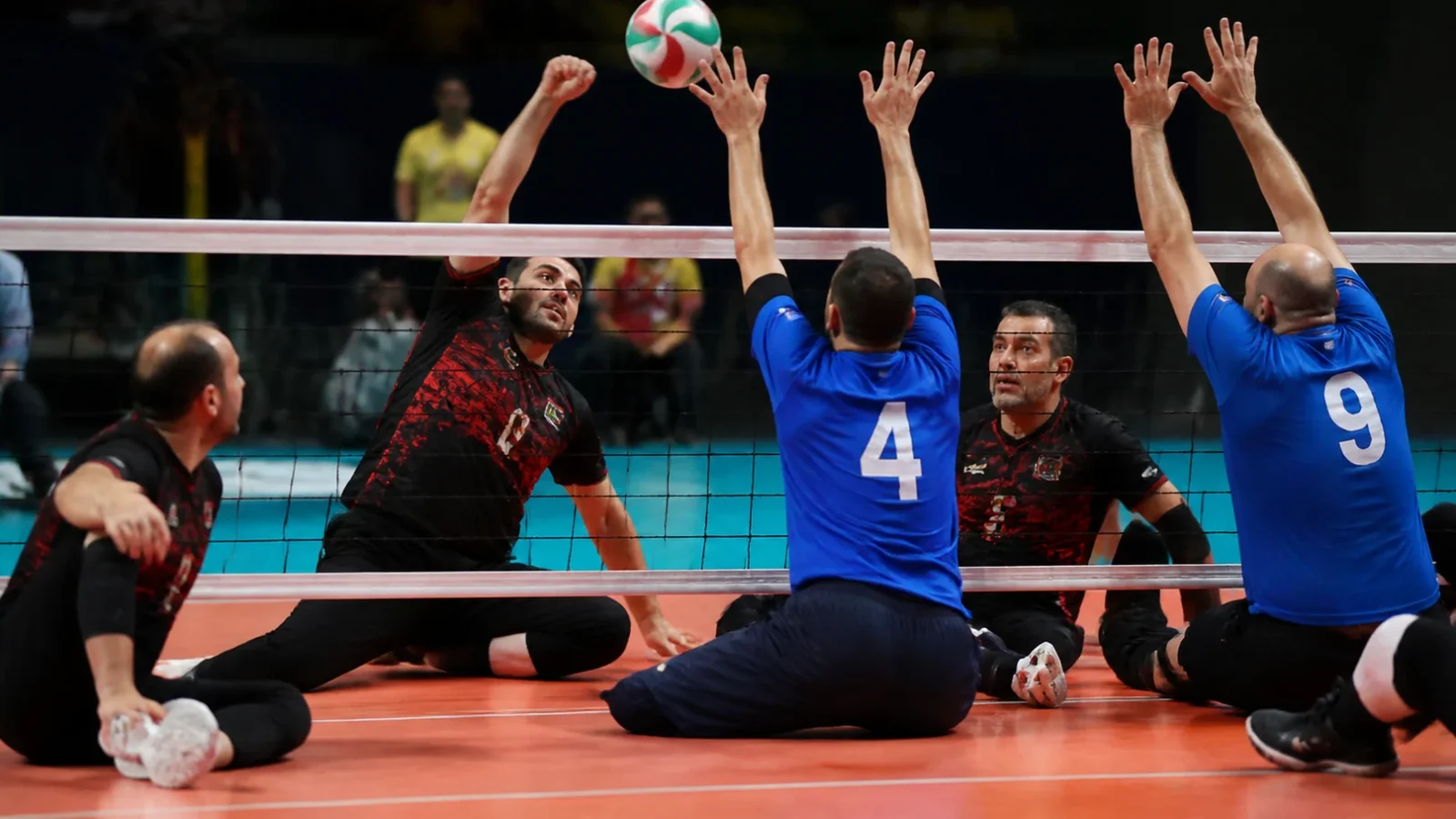 Relación entre la velocidad de remate y las características físicas en voleibol sentado de élite